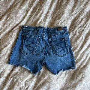 Seven Shorts Sz 10